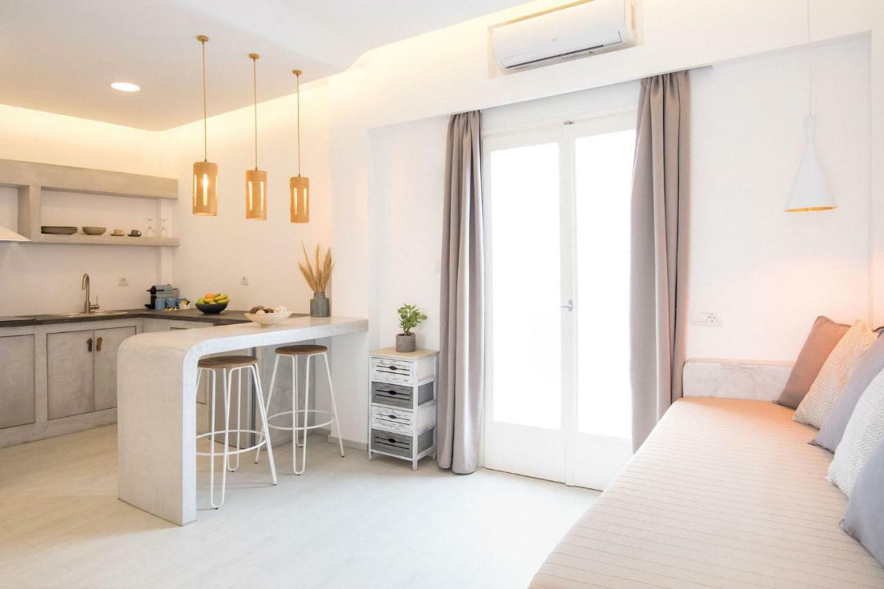 Light Blue Window Kamari Apartment Екстериор снимка