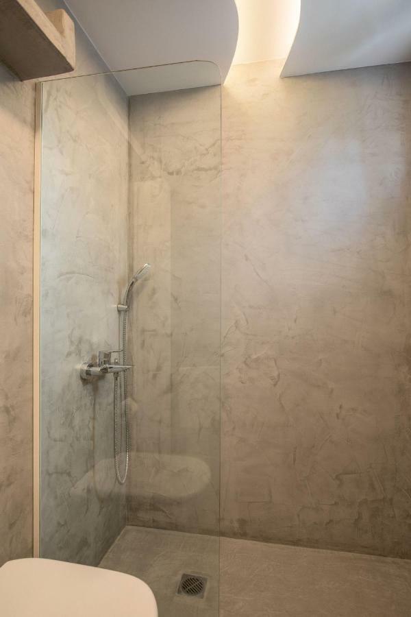 Light Blue Window Kamari Apartment Екстериор снимка